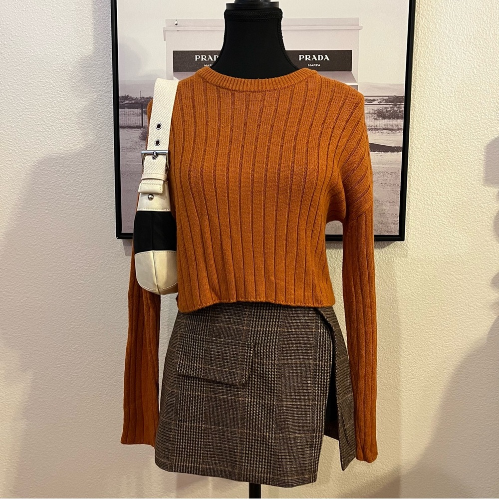 Forever 21 cropped ribbed sweater